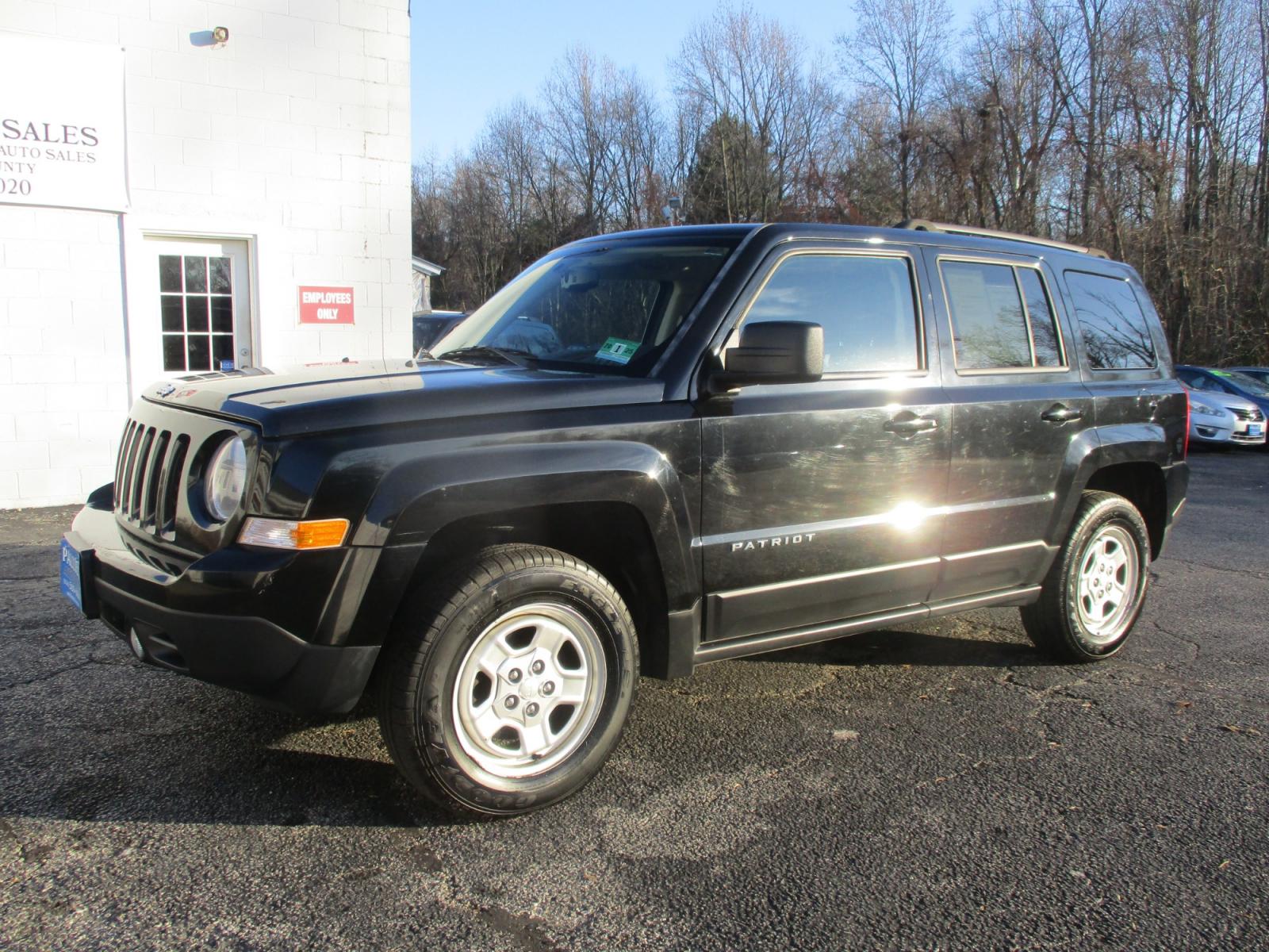 2016 Jeep Patriot (1C4NJRBB3GD) , AUTOMATIC transmission, located at 540a Delsea Drive, Sewell, NJ, 08080, (856) 589-6888, 39.752560, -75.111206 - Photo #1